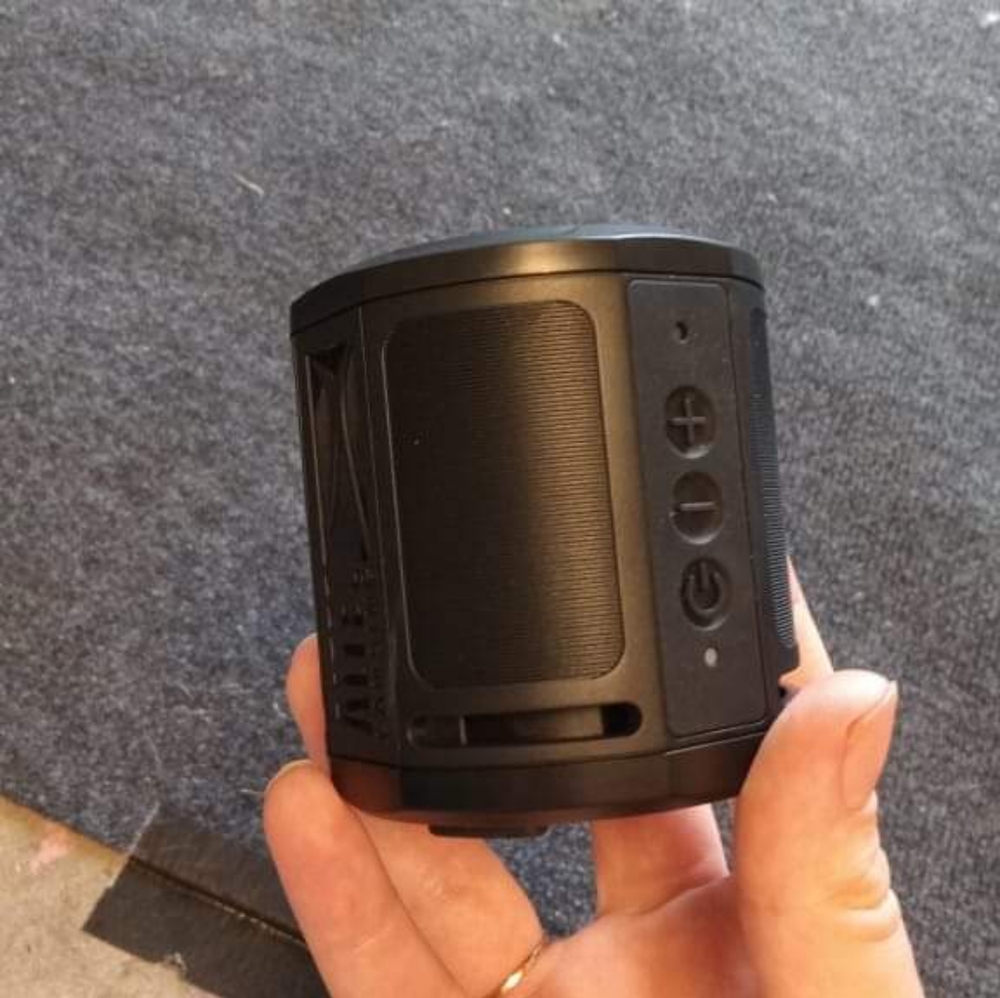 Mini Bluetooth speaker